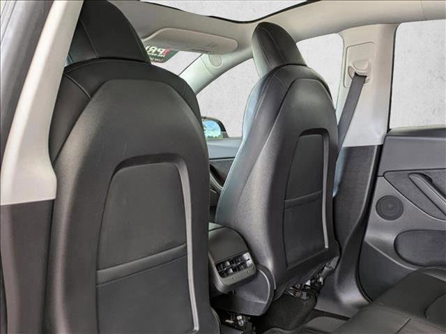 Used 2021 Tesla Model Y Long Range AWD/4WD image 19
