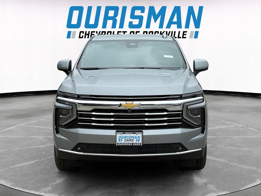New 2026 Chevrolet Suburban LT w/ Comfort Package AWD/4WD image 8