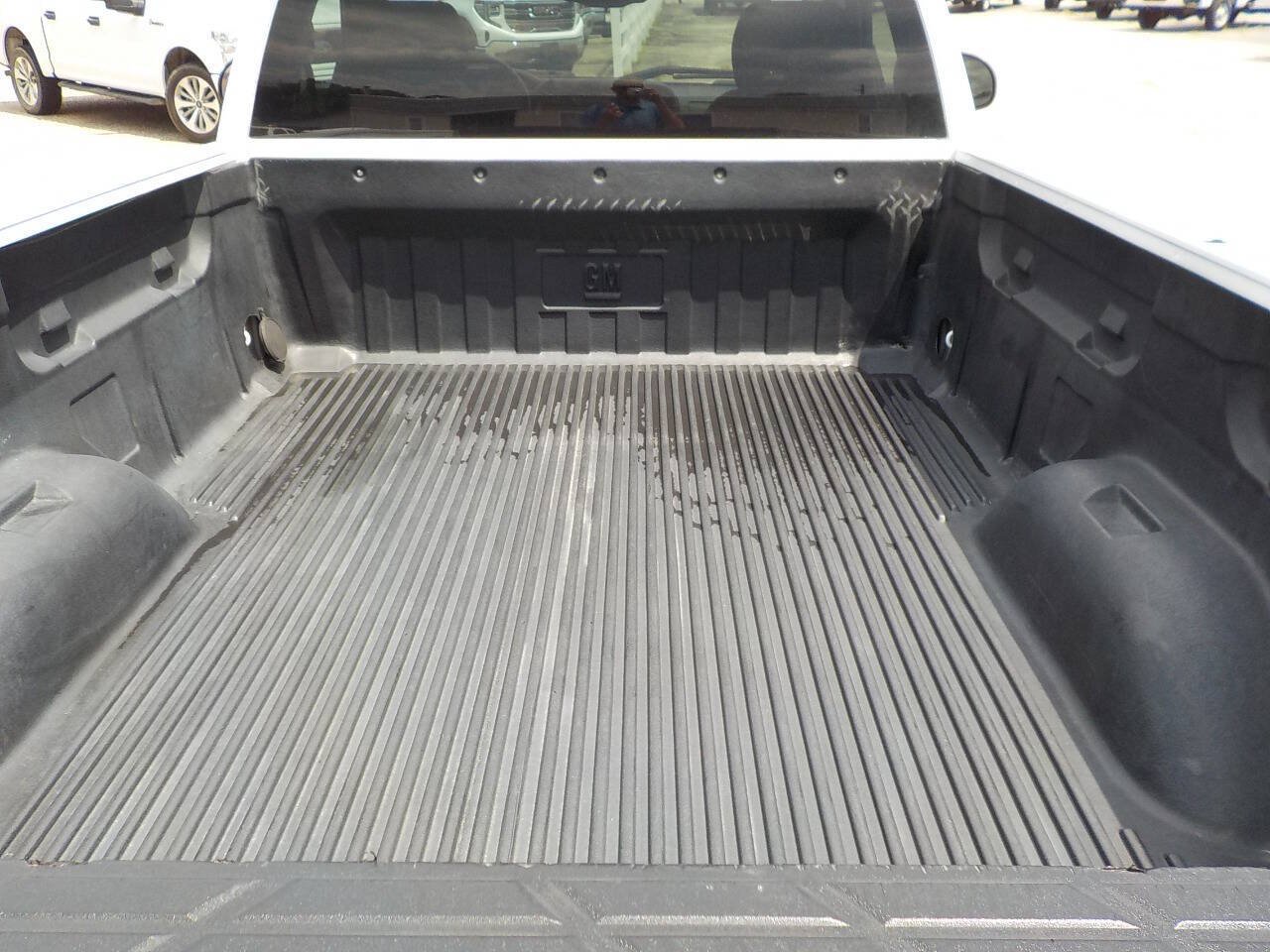 Used 2013 Chevrolet Silverado 1500 LT w/ Interior Plus Package AWD/4WD image 5