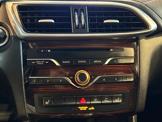 Used 2018 INFINITI QX30 Premium w/ Technology Package image 32