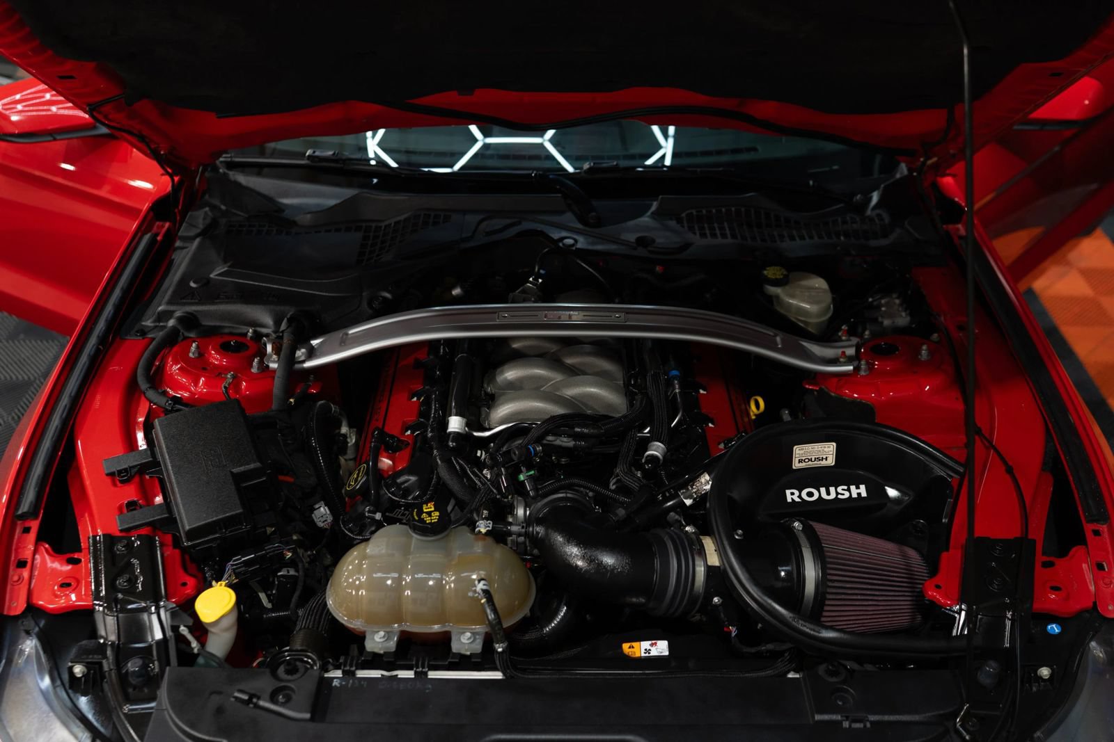 Used 2016 Ford Mustang GT Premium w/ GT Performance Package RWD image 40