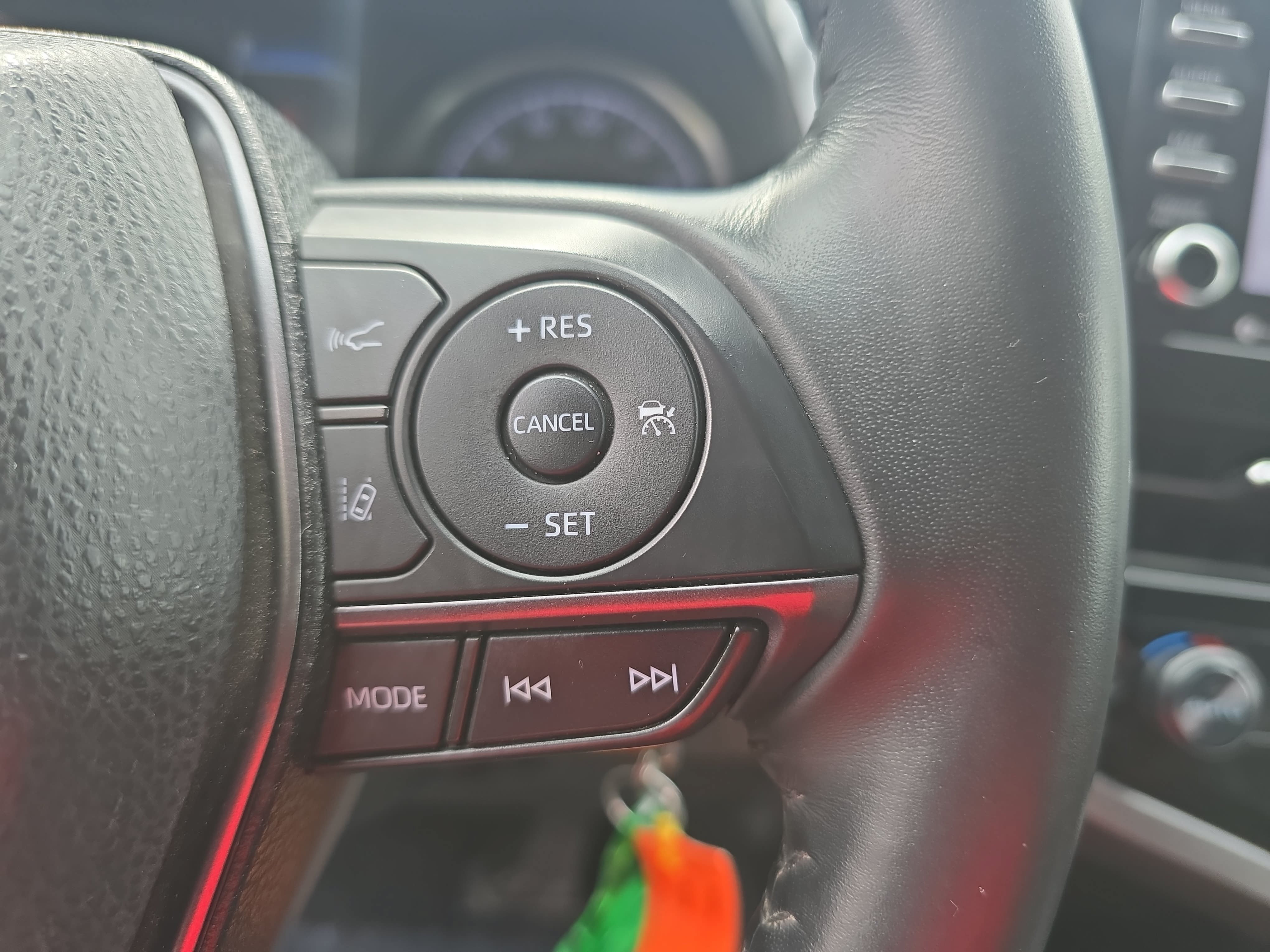 Used 2023 Toyota Camry SE FWD image 19