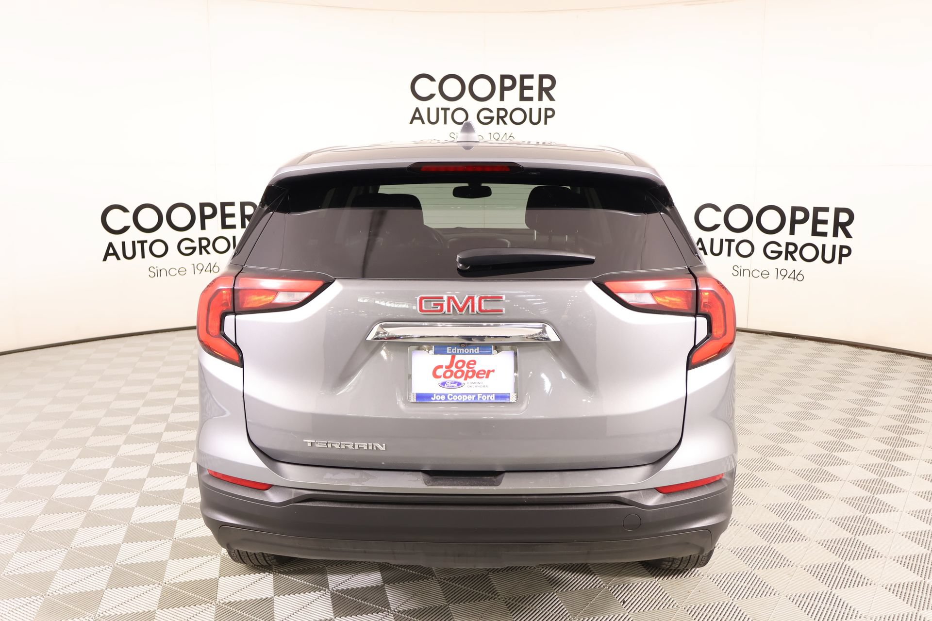 Used 2018 GMC Terrain SLE FWD image 20