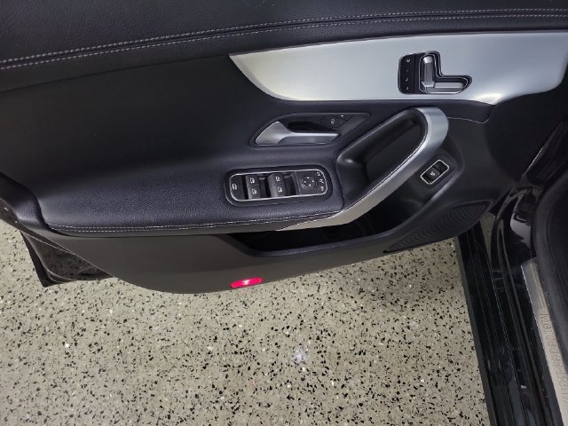 Used 2025 Mercedes-Benz CLA 250 image 18