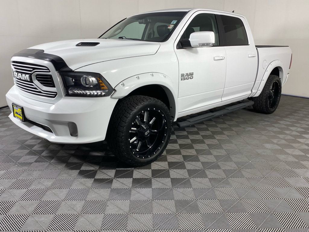 Used 2018 RAM 1500 Sport w/ Convenience Group AWD/4WD image 3