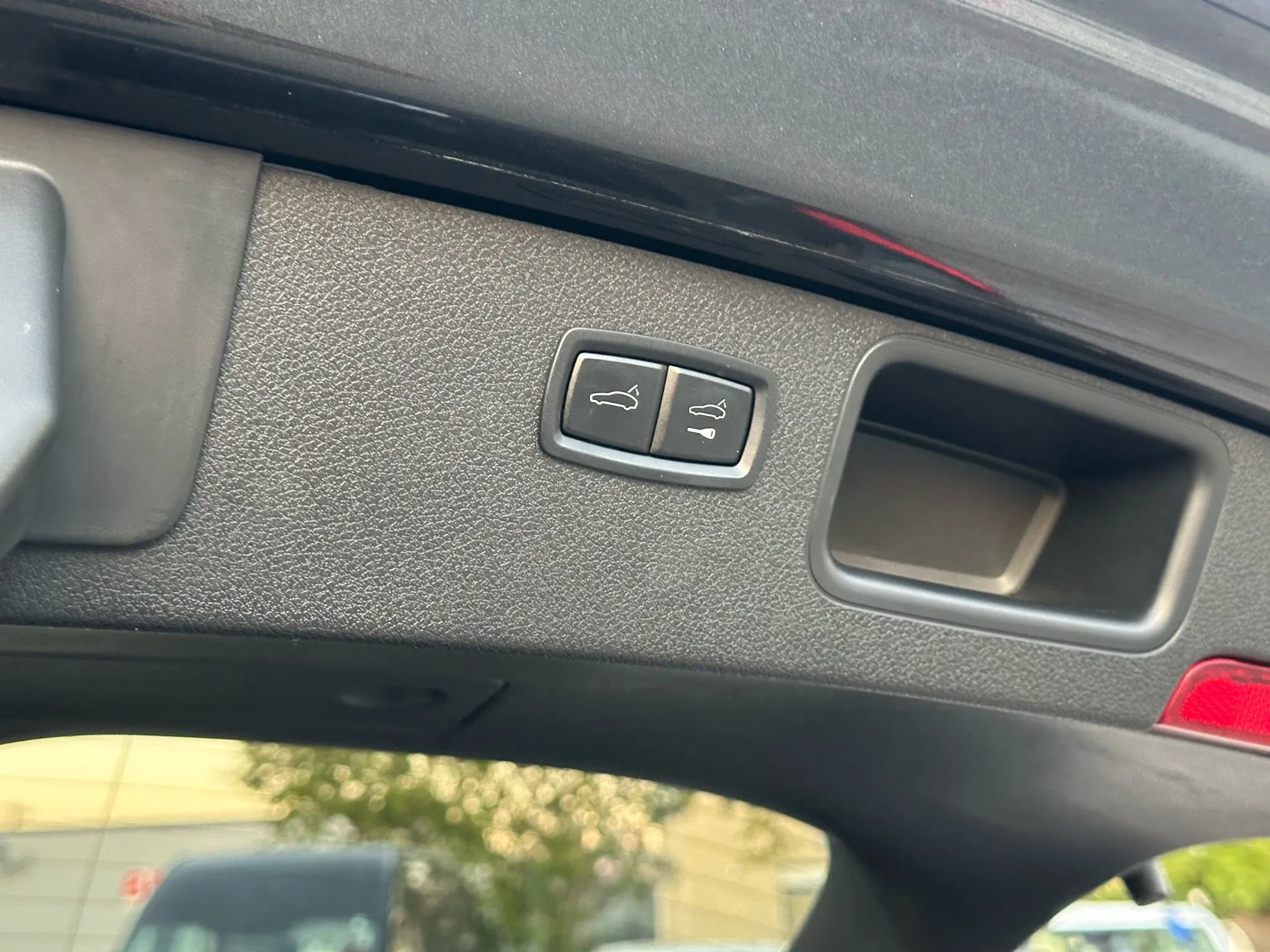 Used 2017 Porsche Macan S image 20