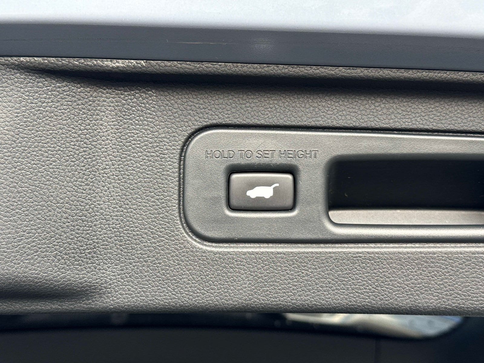 Used 2024 Honda Pilot Touring image 13