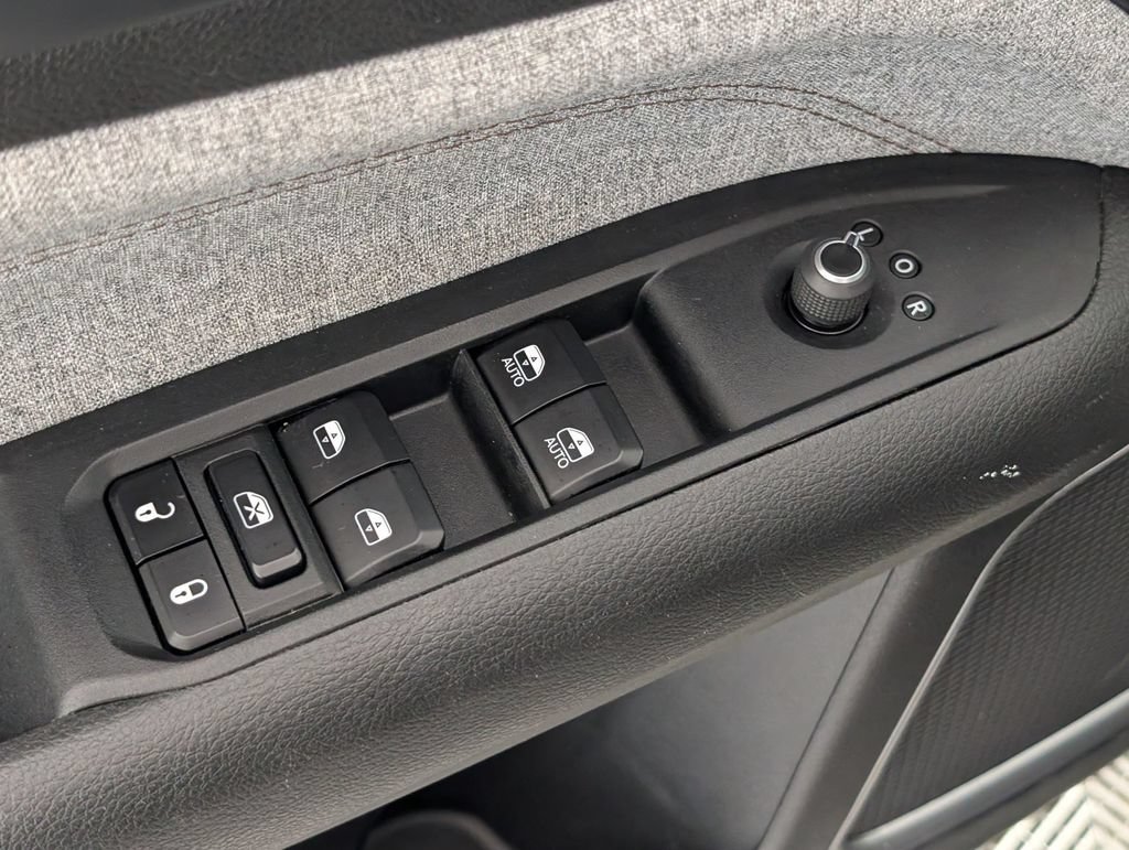 Certified 2023 Jeep Compass Latitude AWD/4WD image 12