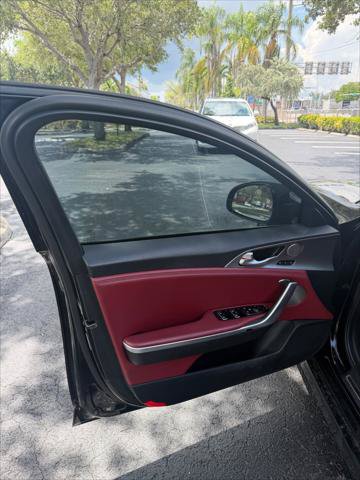Used 2018 Kia Stinger GT1 RWD image 26