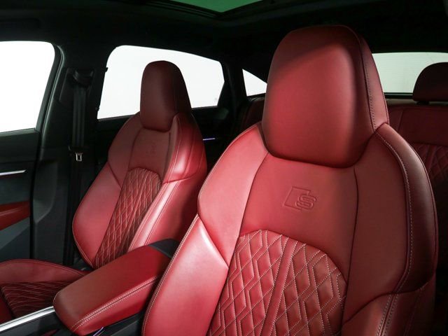 Used 2024 Audi SQ8 e-tron Premium Plus w/ Black Optic Package image 5