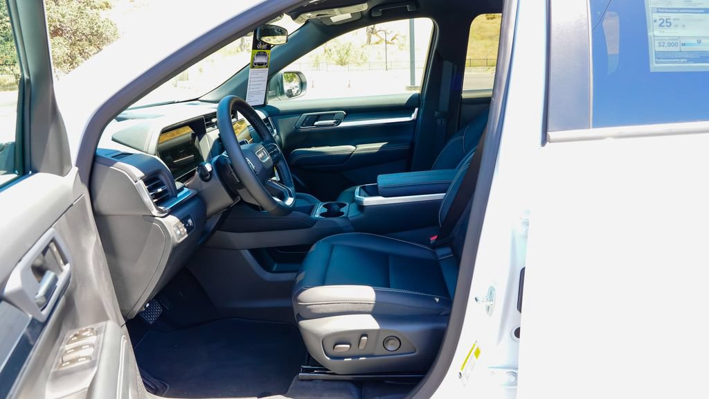 New 2026 GMC Terrain Elevation w/ Elevation Premium Package AWD/4WD image 13