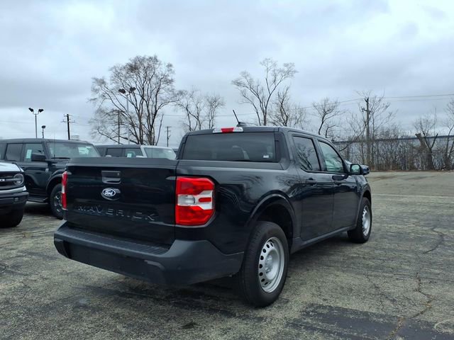 Used 2025 Ford Maverick XL w/ Equipment Group 102A image 5
