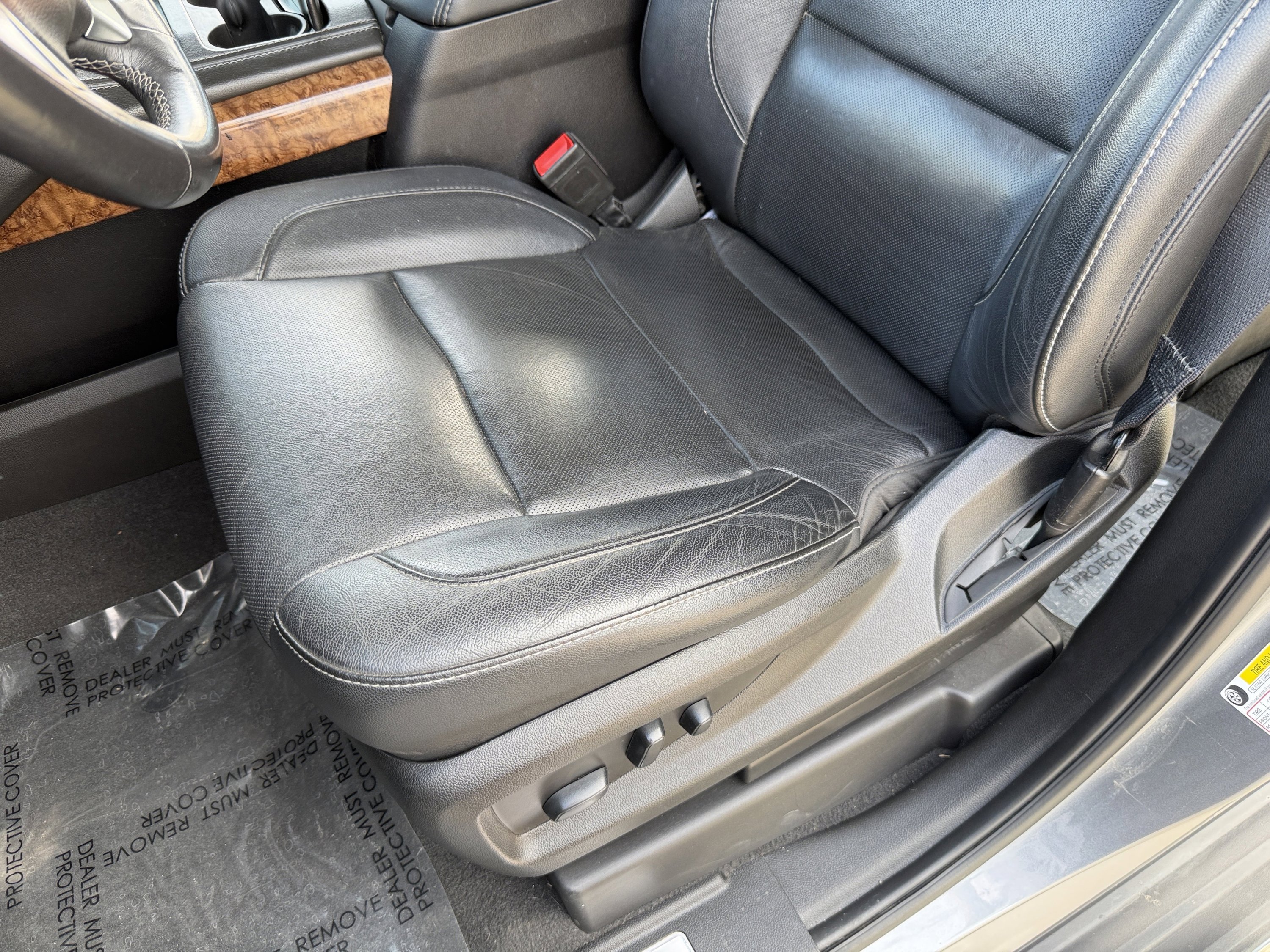 Used 2020 Chevrolet Suburban Premier image 11