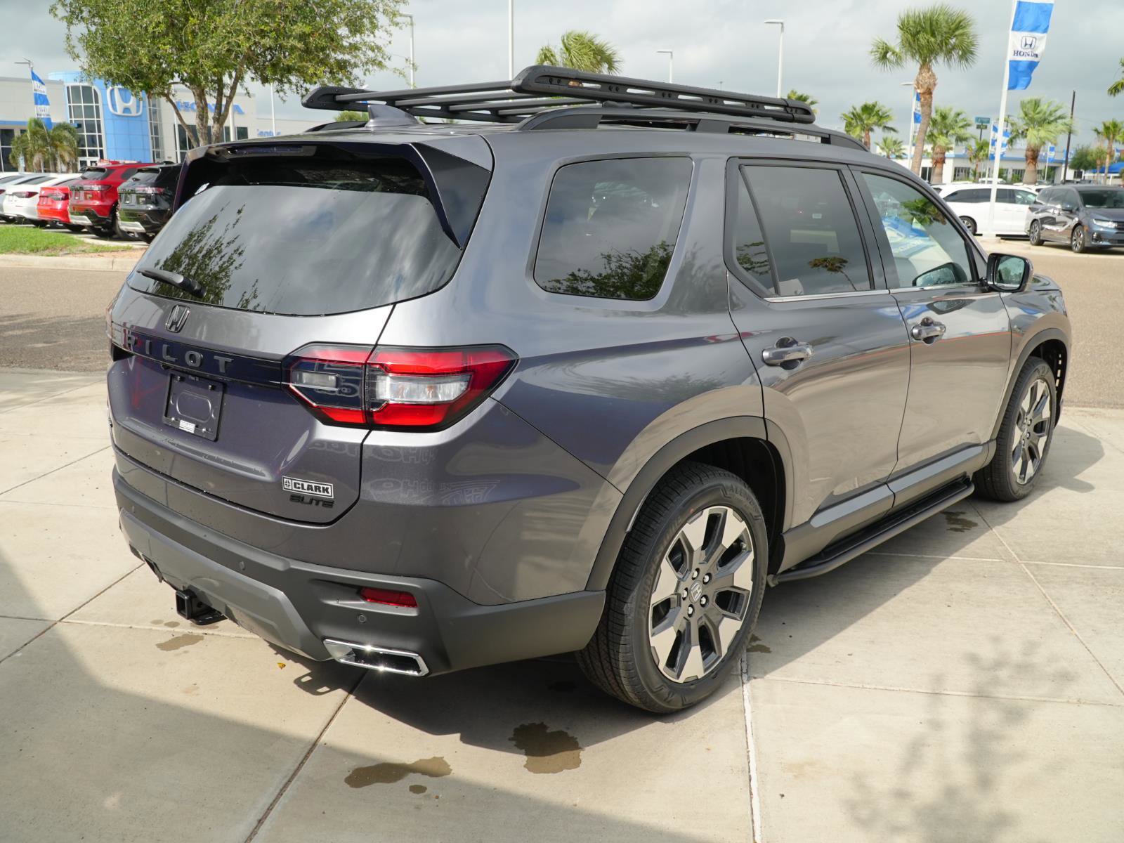 New 2026 Honda Pilot Elite image 5