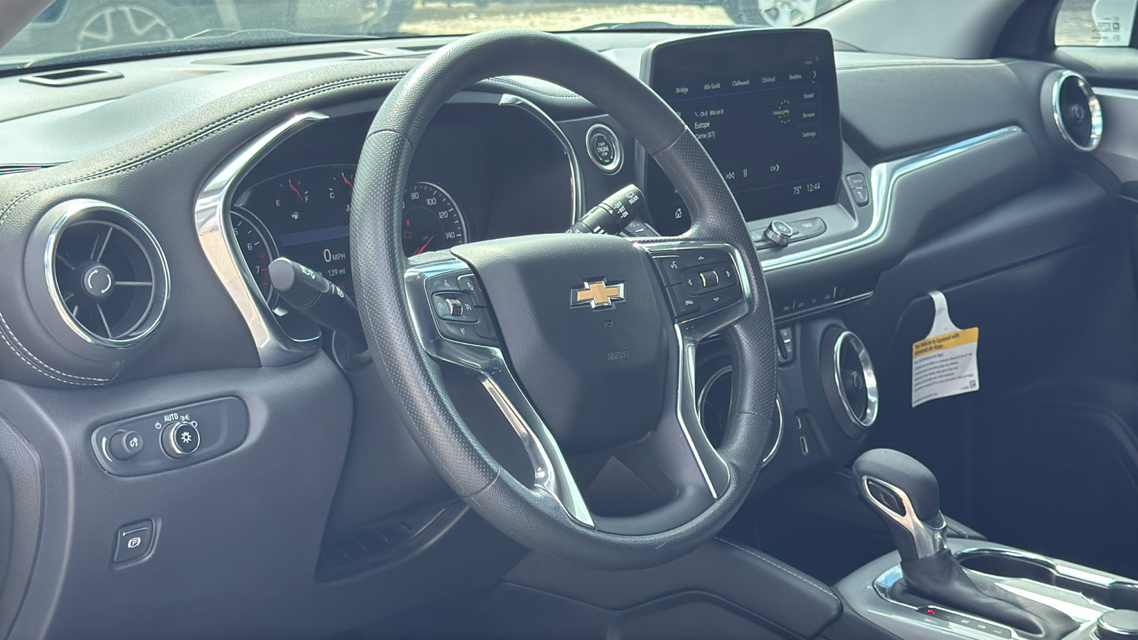 Used 2023 Chevrolet Blazer LT w/ Driver Confidence Package image 10