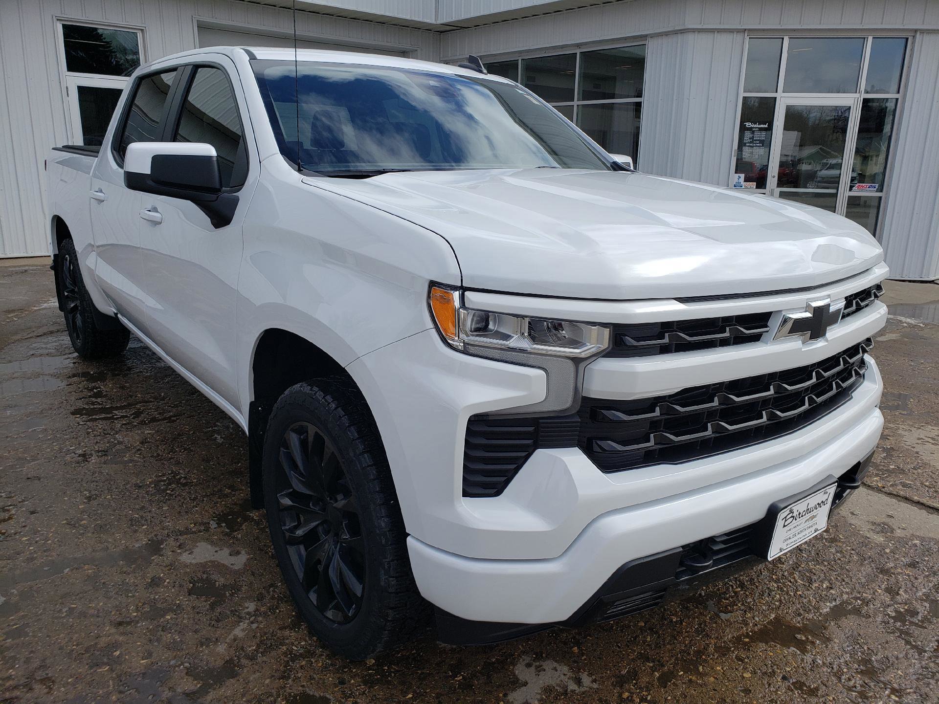 Used 2024 Chevrolet Silverado 1500 RST AWD/4WD image 7