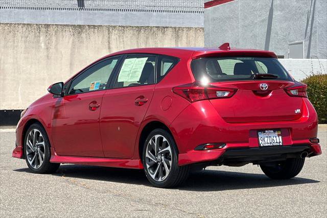Certified 2018 Toyota Corolla iM w/ Carpet Mat Package (TMS) FWD image 7
