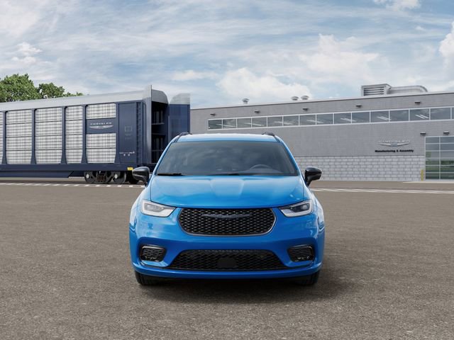 New 2026 Chrysler Pacifica Select image 6