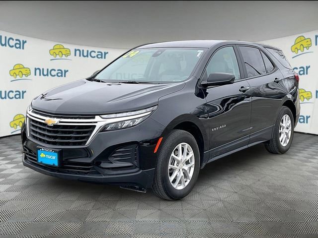 Used 2024 Chevrolet Equinox LS AWD/4WD image 3