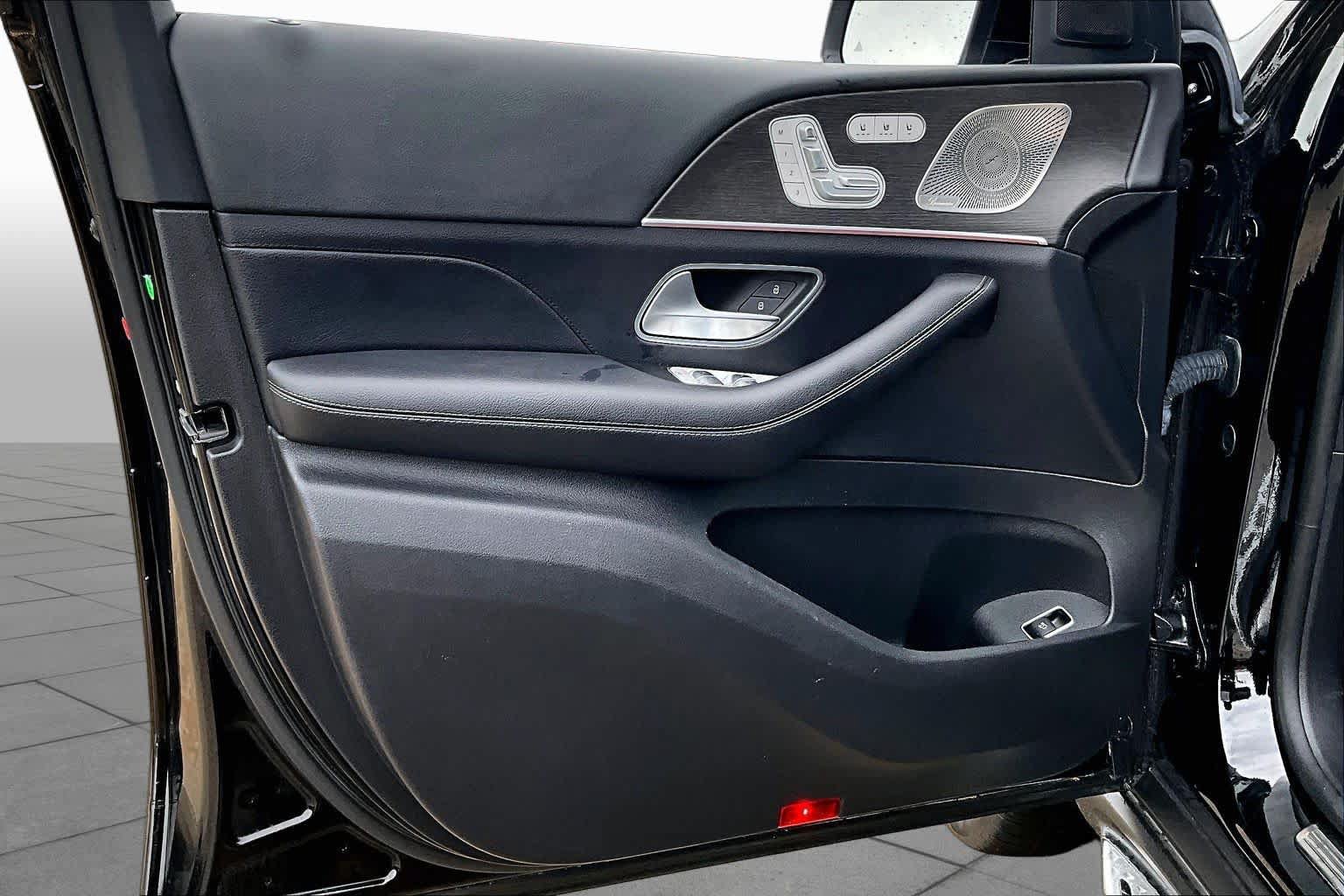 Used 2022 Mercedes-Benz GLS 450 4MATIC image 22