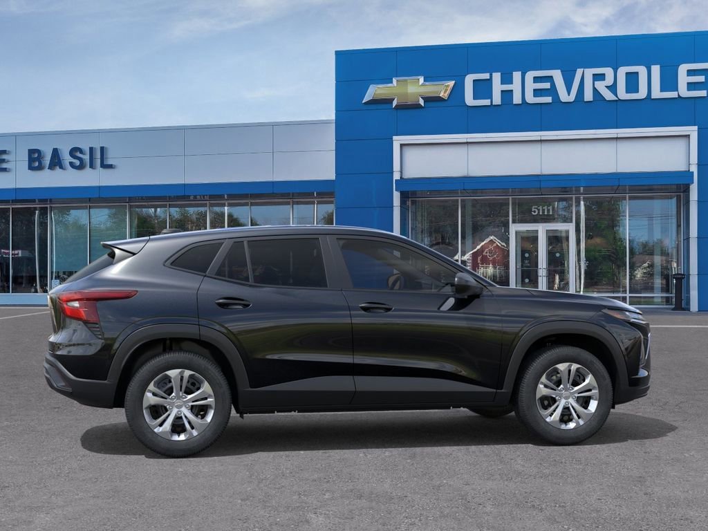 New 2026 Chevrolet Trax LS FWD image 5