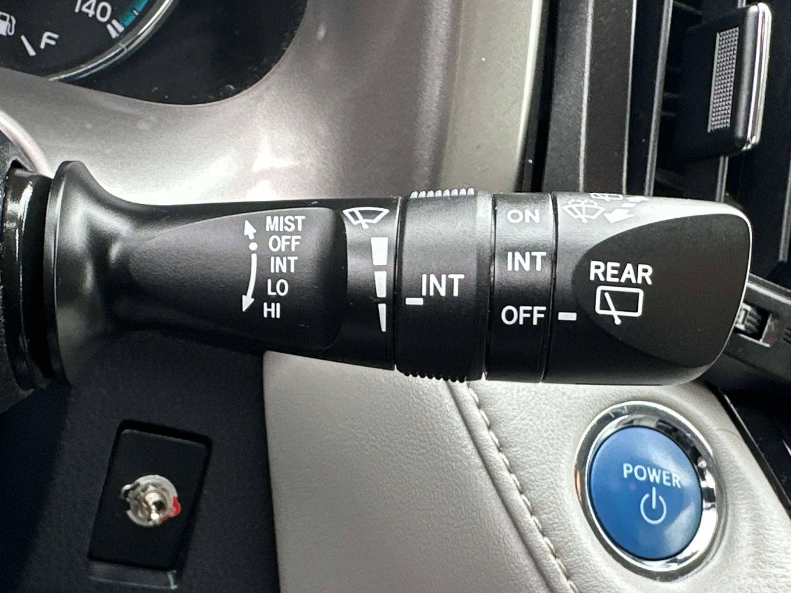 Used 2017 Toyota RAV4 Limited w/ Advanced Technology Package image 16