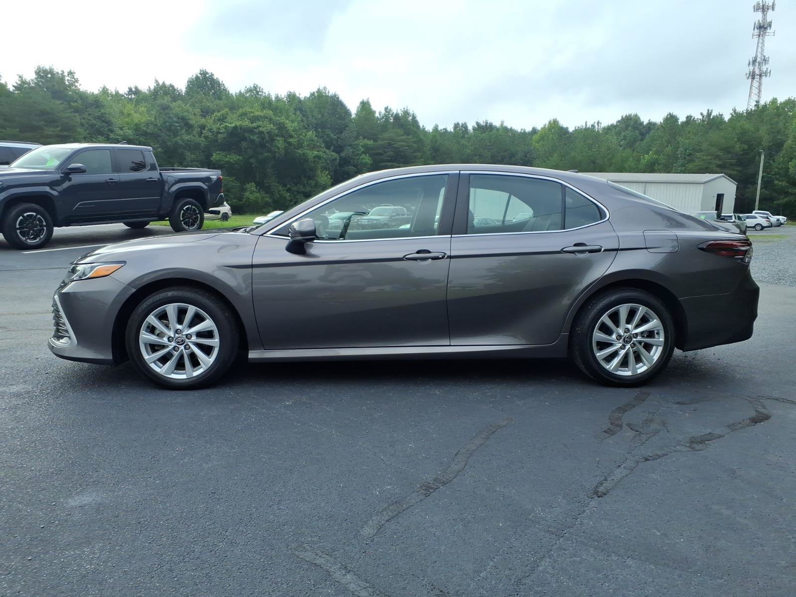 Used 2023 Toyota Camry LE FWD video 2