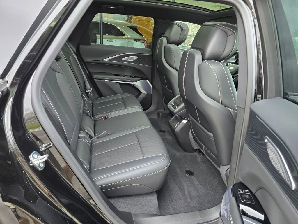 Used 2025 Cadillac Lyriq Sport image 12