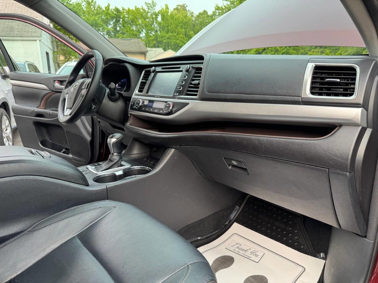 Used 2015 Toyota Highlander XLE image 31