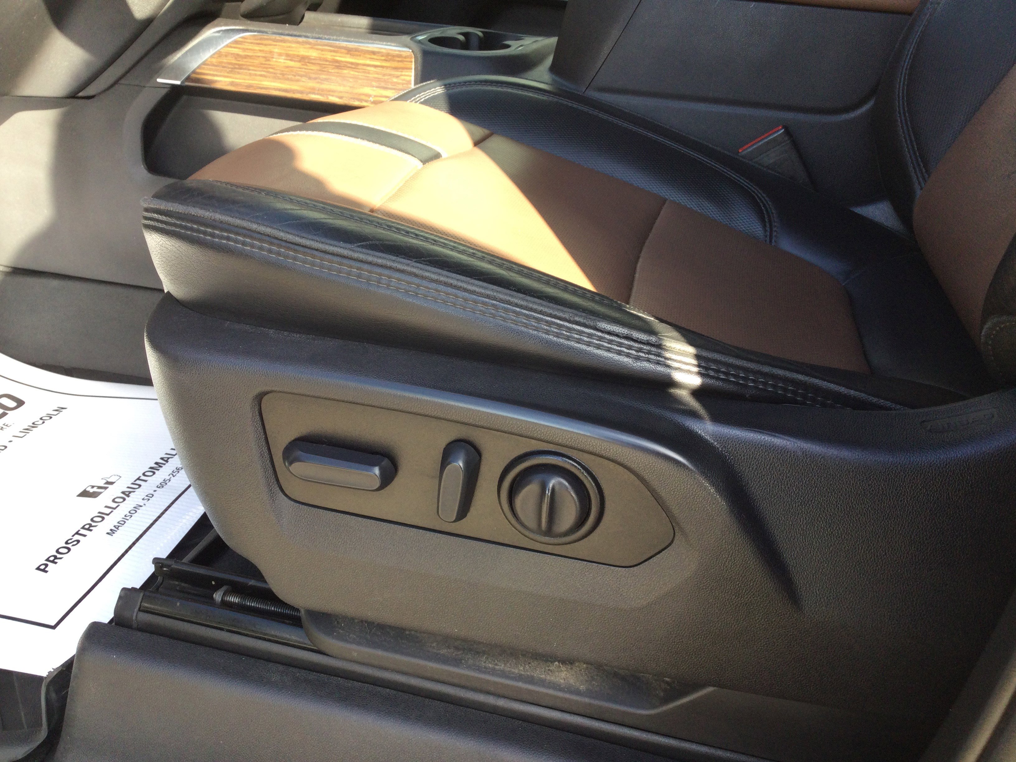 Used 2022 Chevrolet Silverado 1500 High Country w/ Z71 Off-Road Package image 8