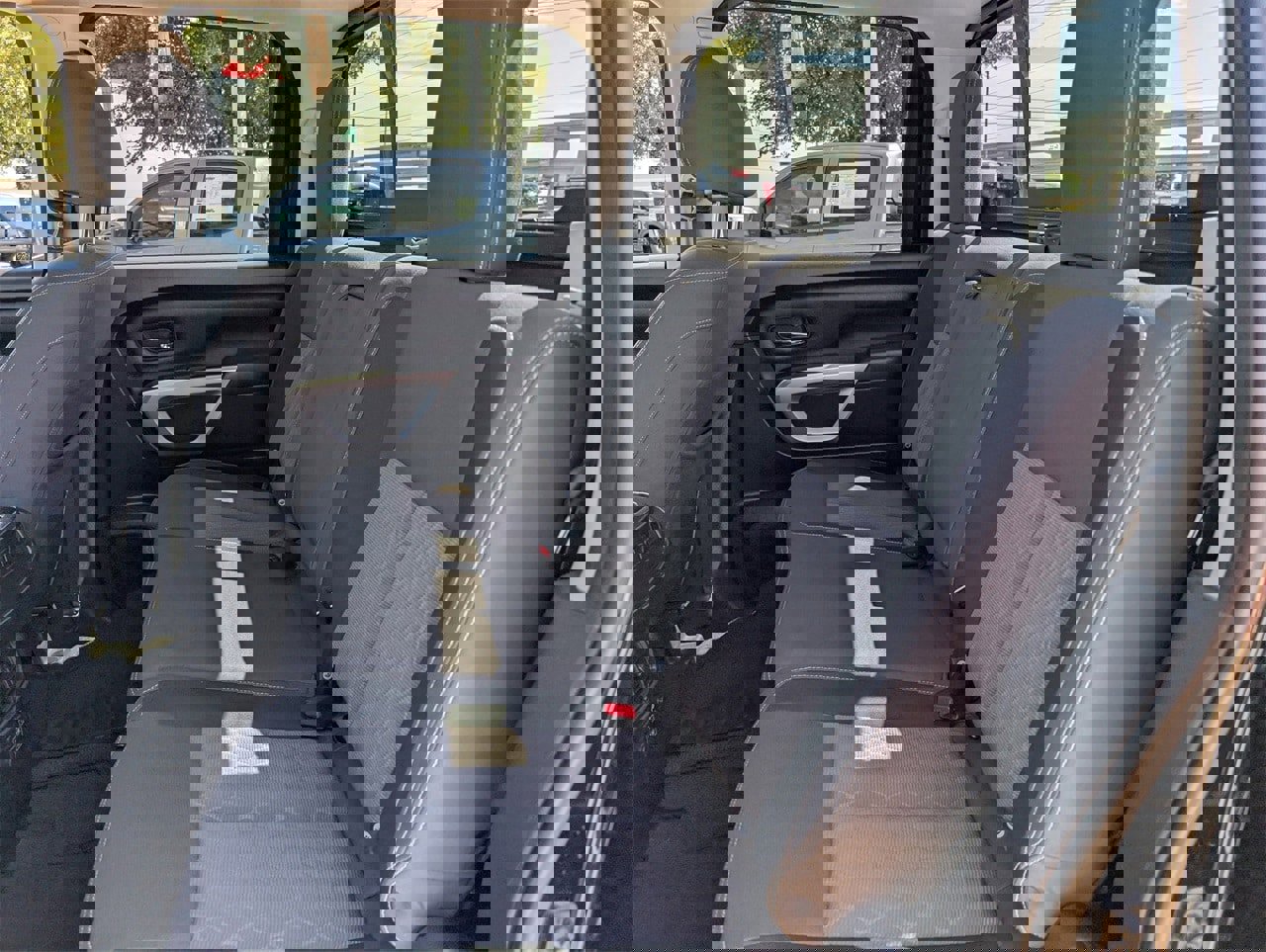 Certified 2024 Nissan Titan SV w/ SV Convenience Package image 27