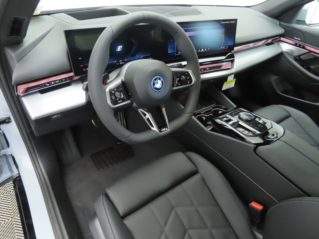 New 2026 BMW i5 eDrive40 w/ M Sport Package image 9