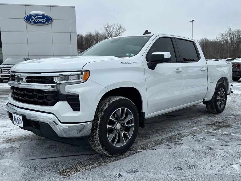 Used 2024 Chevrolet Silverado 1500 LT image 10