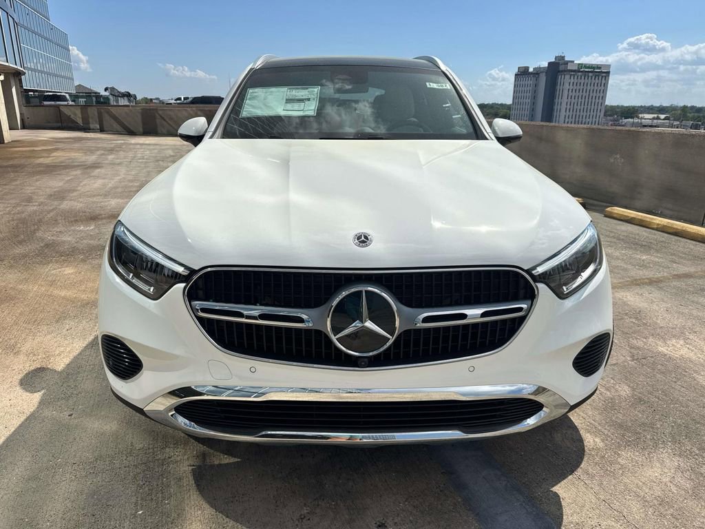 New 2026 Mercedes-Benz GLC 300 image 2