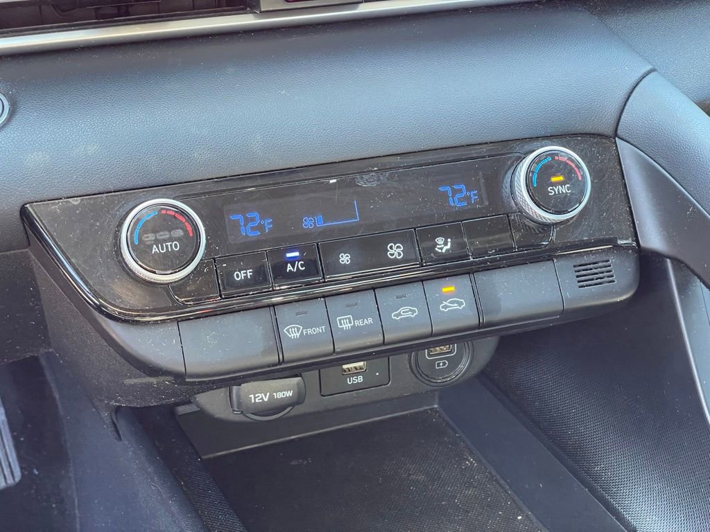 Used 2023 Hyundai Elantra SEL w/ Preferred Accessory Package image 20