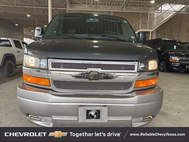 Used 2014 Chevrolet Express 1500 image 2