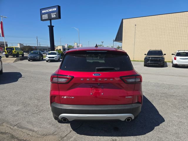 Used 2023 Ford Escape Active AWD/4WD image 6