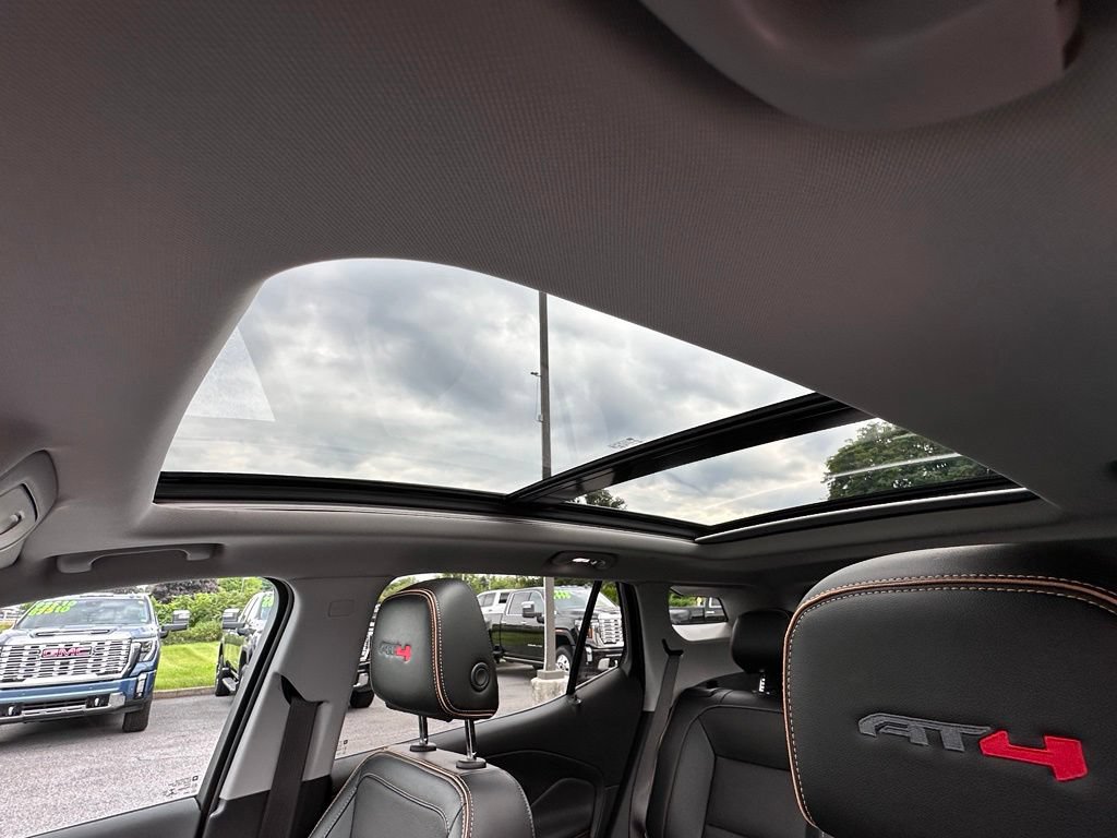 Certified 2023 GMC Terrain AT4 w/ Tech Package AWD/4WD image 41