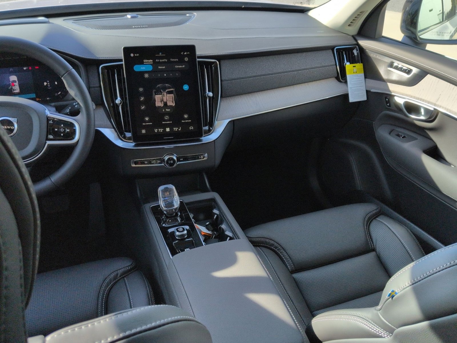 New 2026 Volvo XC90 B6 Ultra image 23