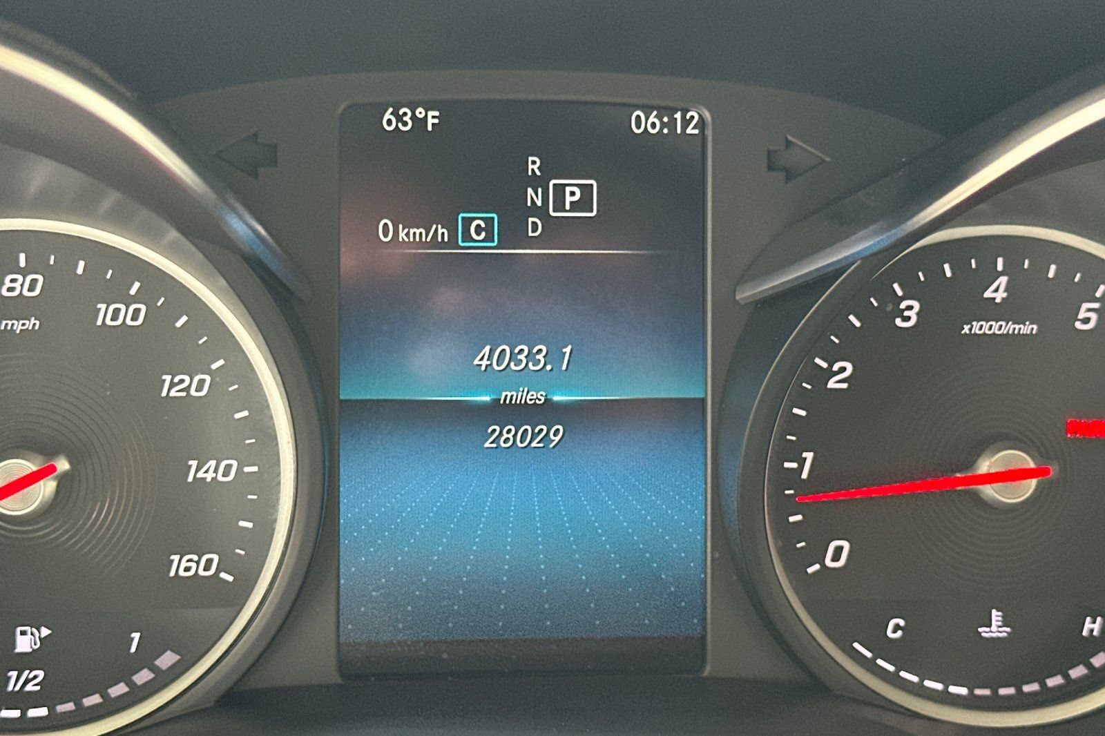 Used 2021 Mercedes-Benz GLC 300 4MATIC image 36