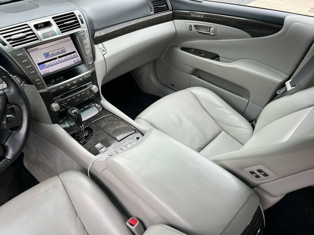 Used 2011 Lexus LS 460 L w/ Luxury Pkg AWD/4WD image 29