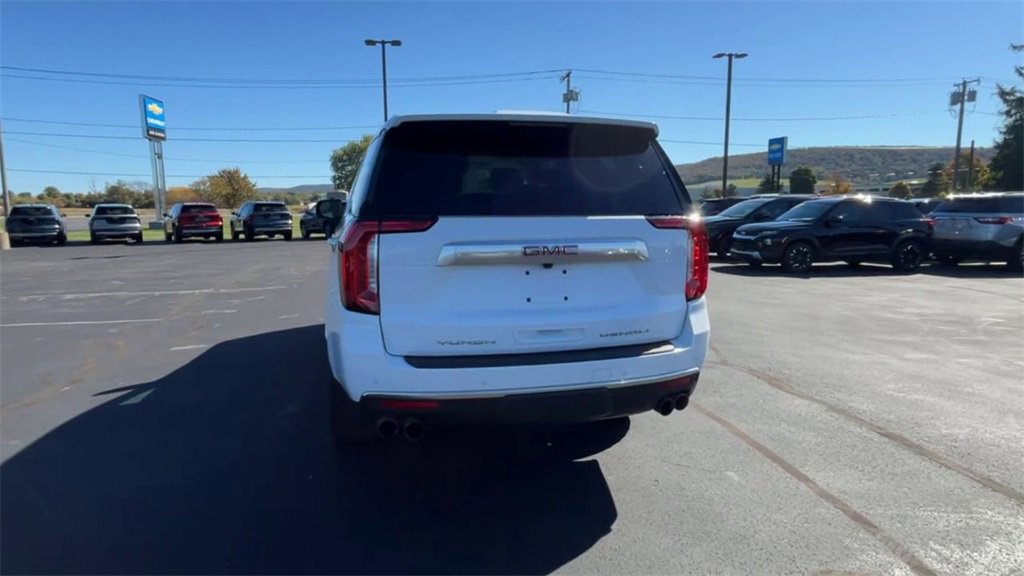 Certified 2024 GMC Yukon Denali image 7
