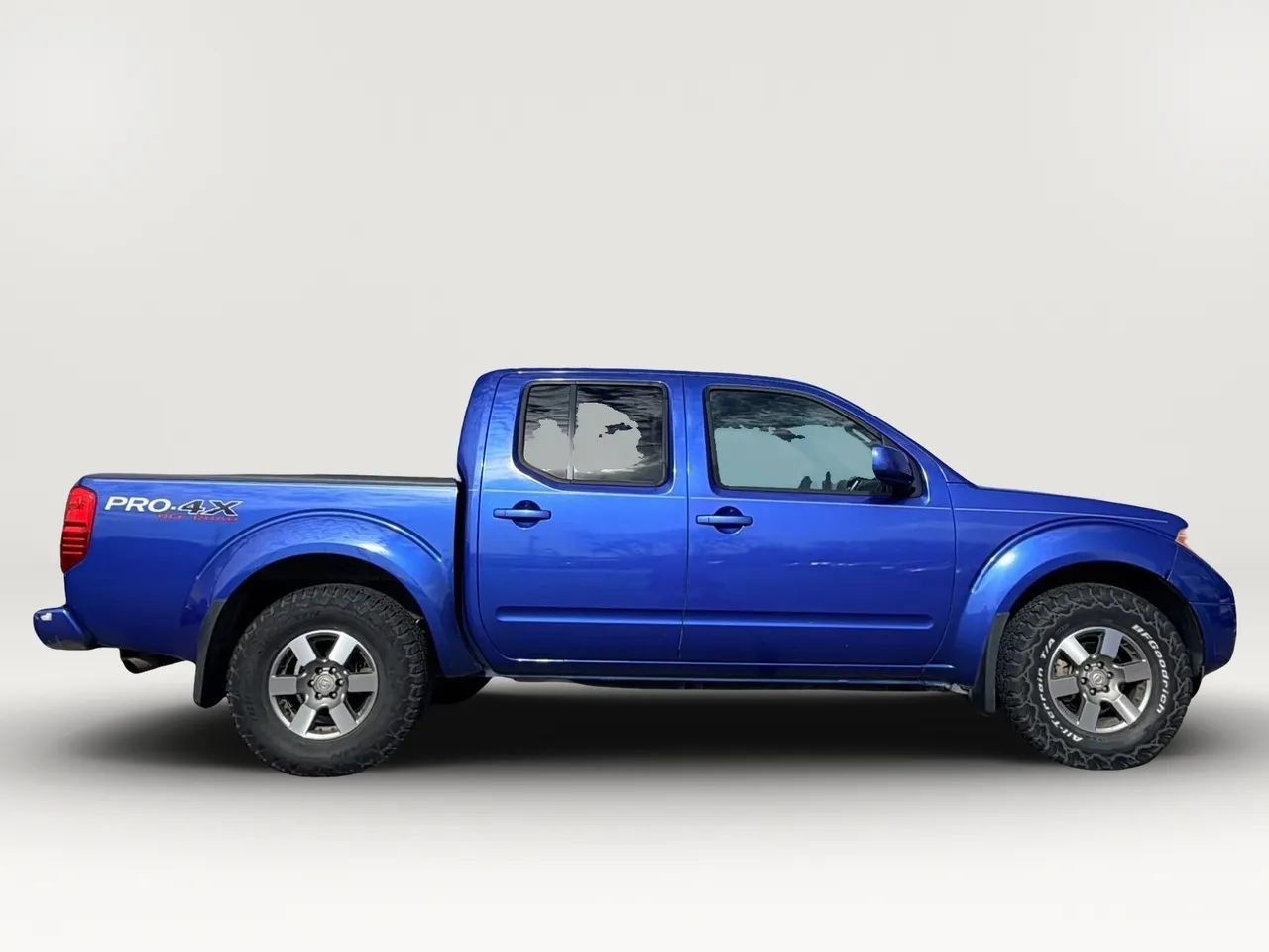 Used 2012 Nissan Frontier PRO-4X image 8