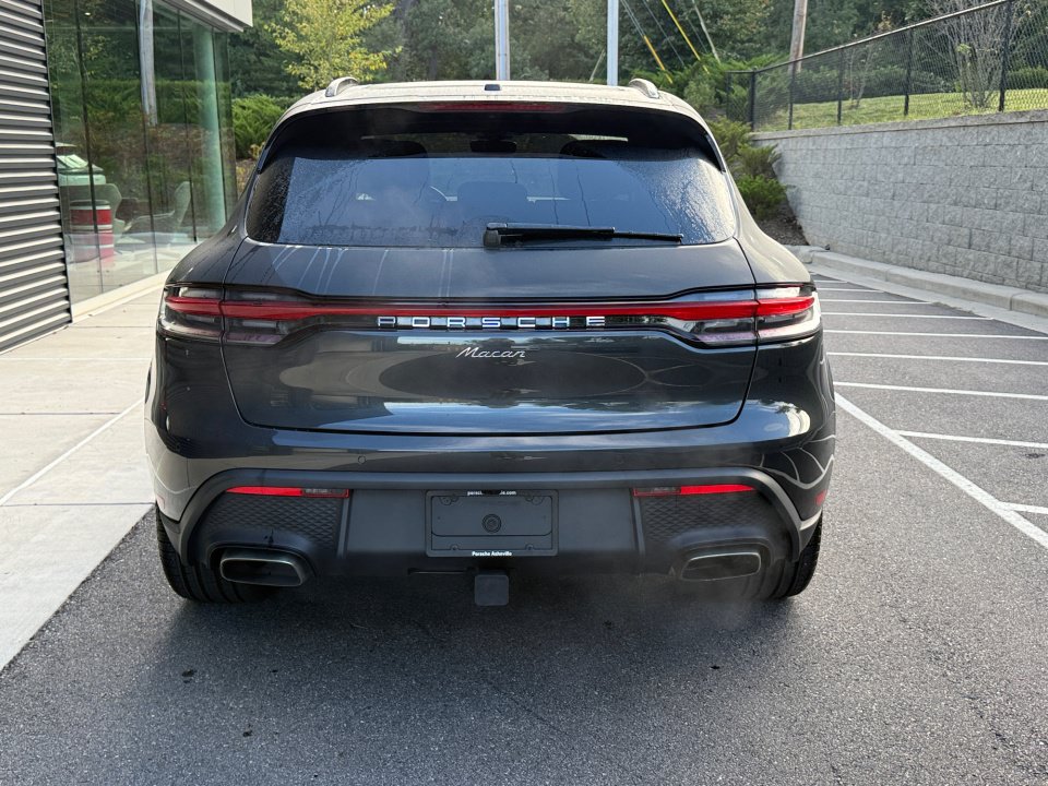 Certified 2026 Porsche Macan Turbo AWD/4WD image 6