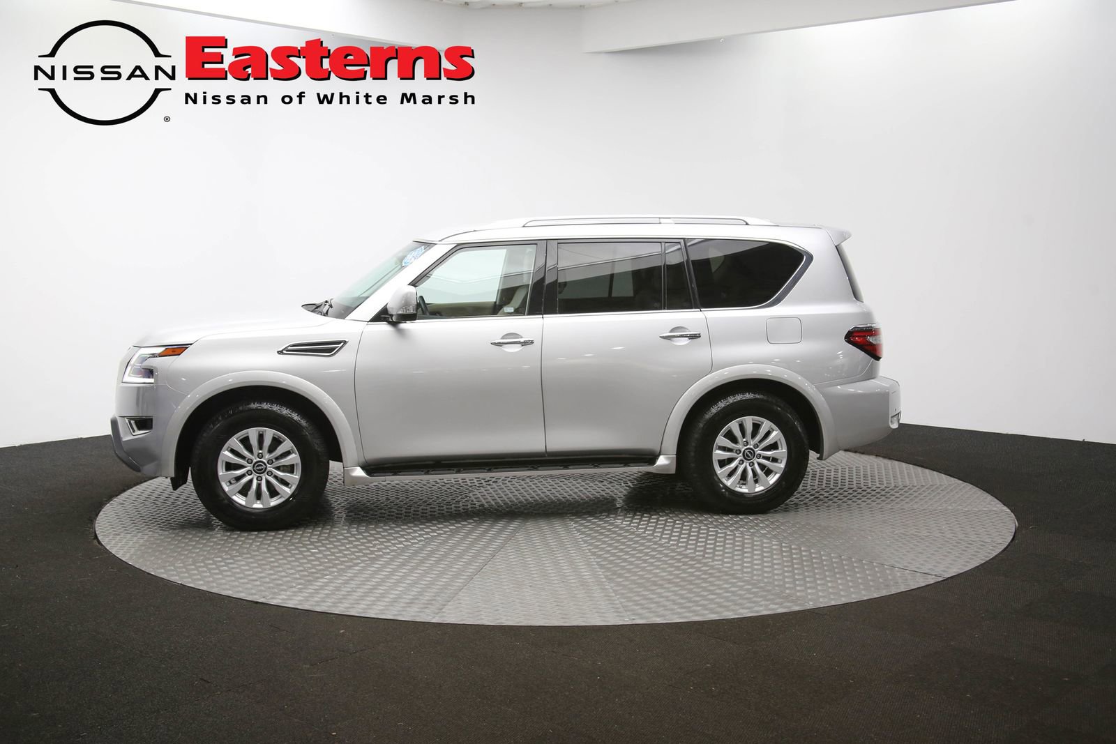 Used 2024 Nissan Armada SV image 57