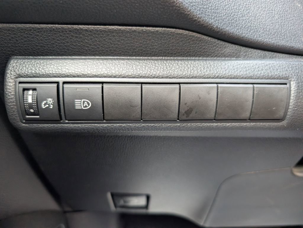 Used 2024 Toyota Corolla SE FWD image 22
