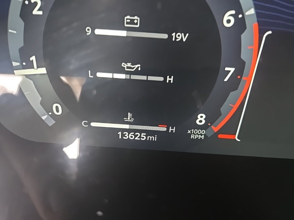 Used 2025 Toyota Tacoma TRD Sport AWD/4WD image 24