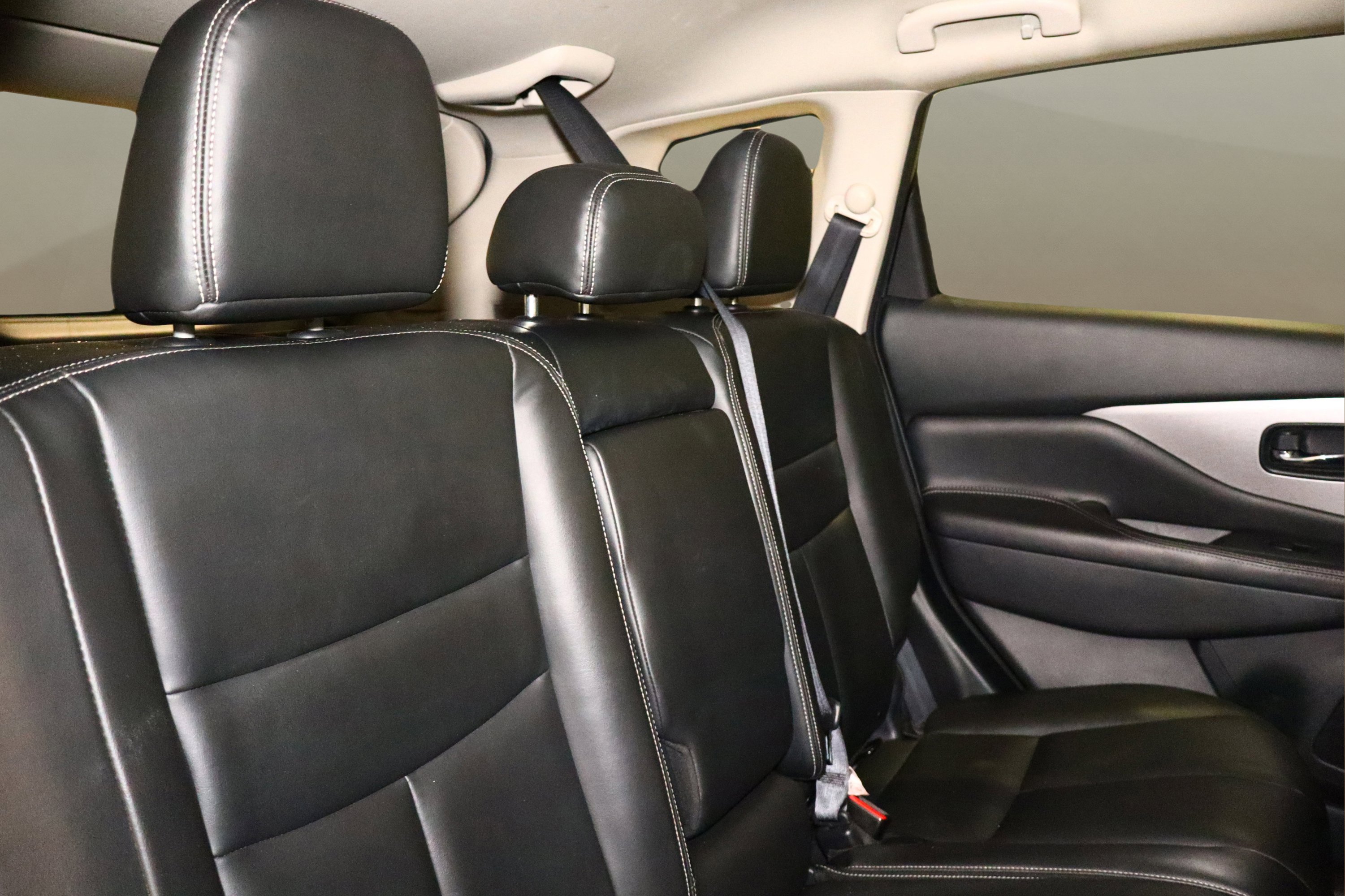 Used 2023 Nissan Murano SV image 18