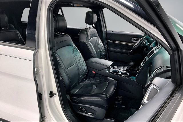 Used 2017 Ford Explorer Platinum AWD/4WD image 28