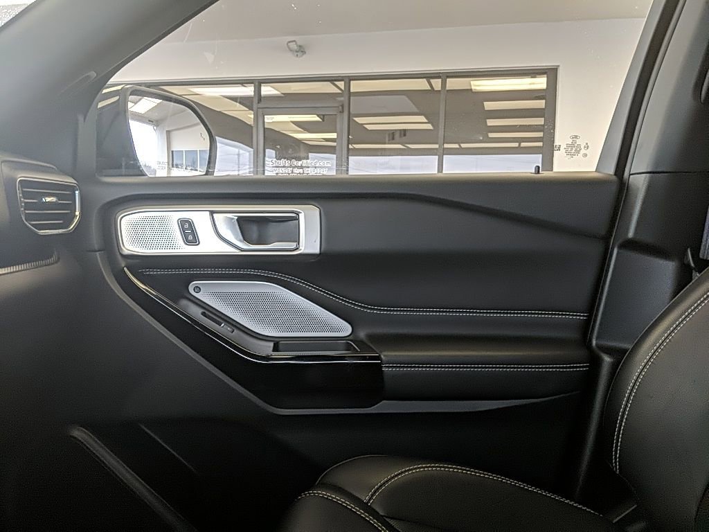 Used 2023 Ford Explorer ST w/ Equipment Group 401A image 23